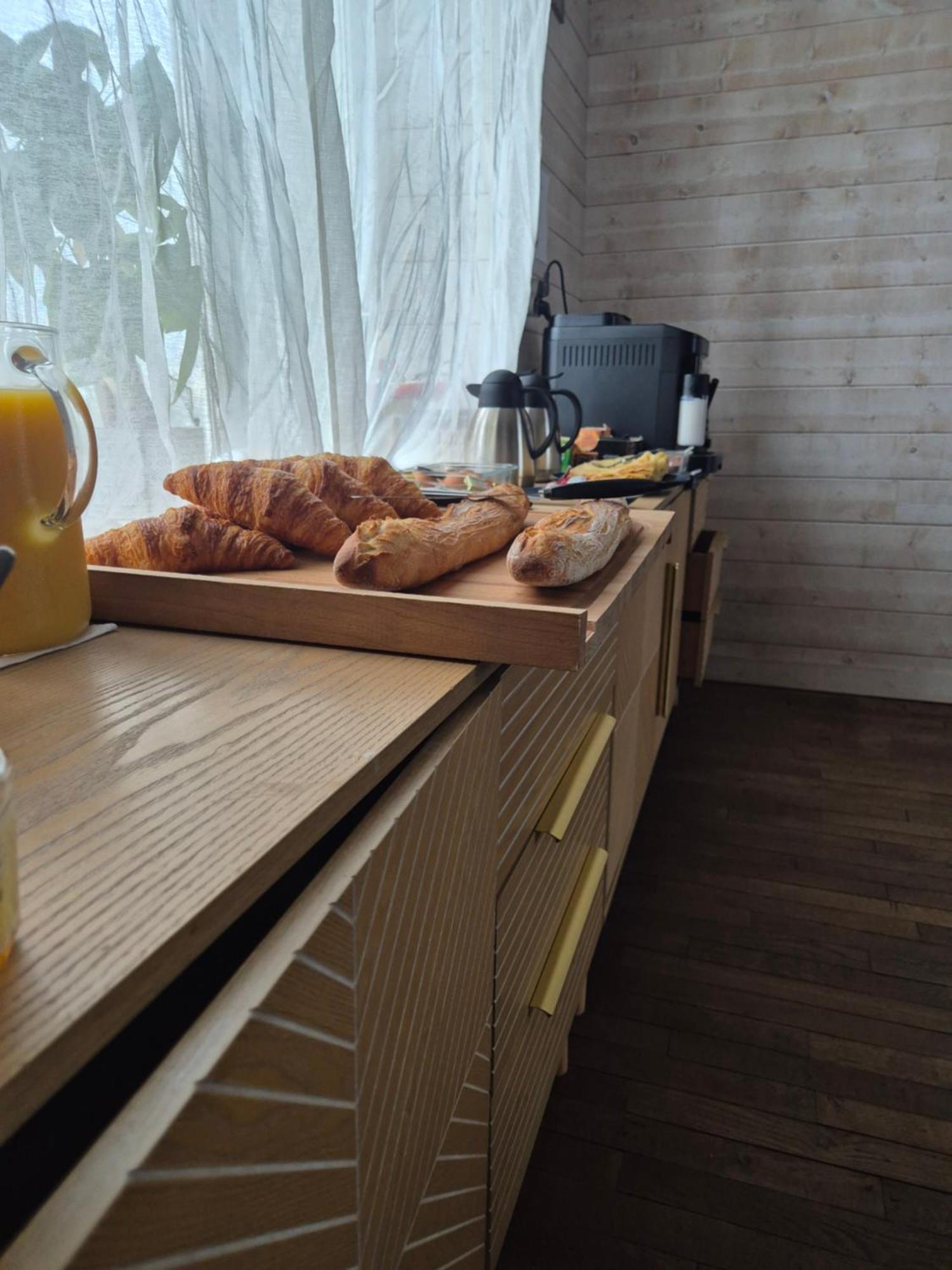 L'Ame Du Gourmand Hotel Pontorson Kültér fotó